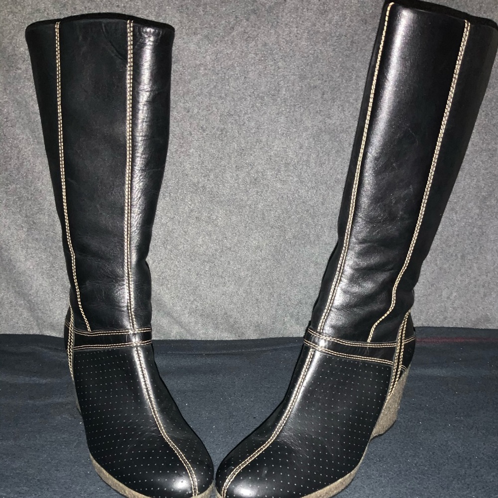 Brand new black timberland boots